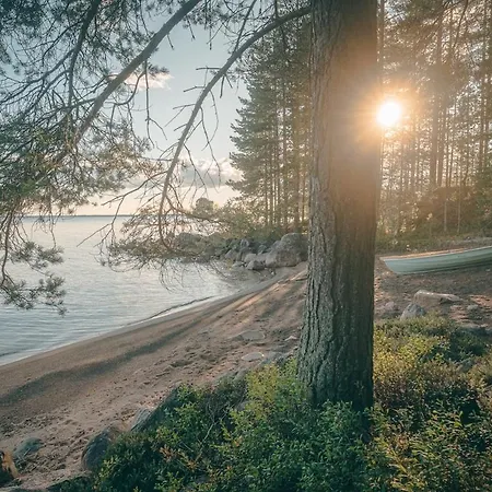 Hideout Pine Point * Saraisniemi